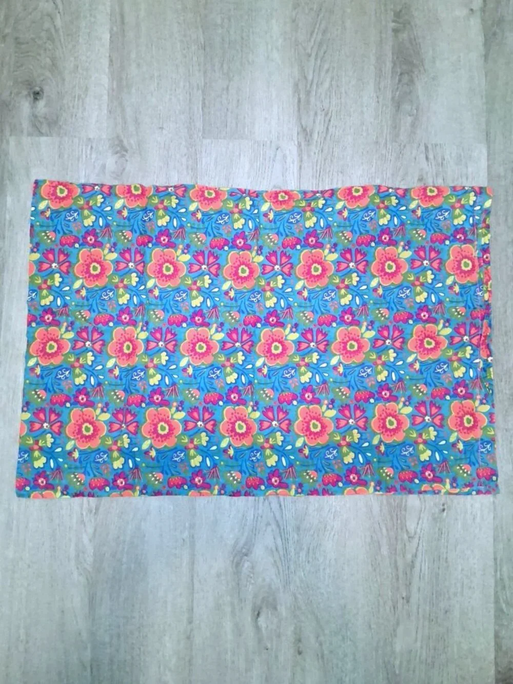Natural Life 100% Cotton Colorful Floral Print 1 Single Standard Pillowcase Sham